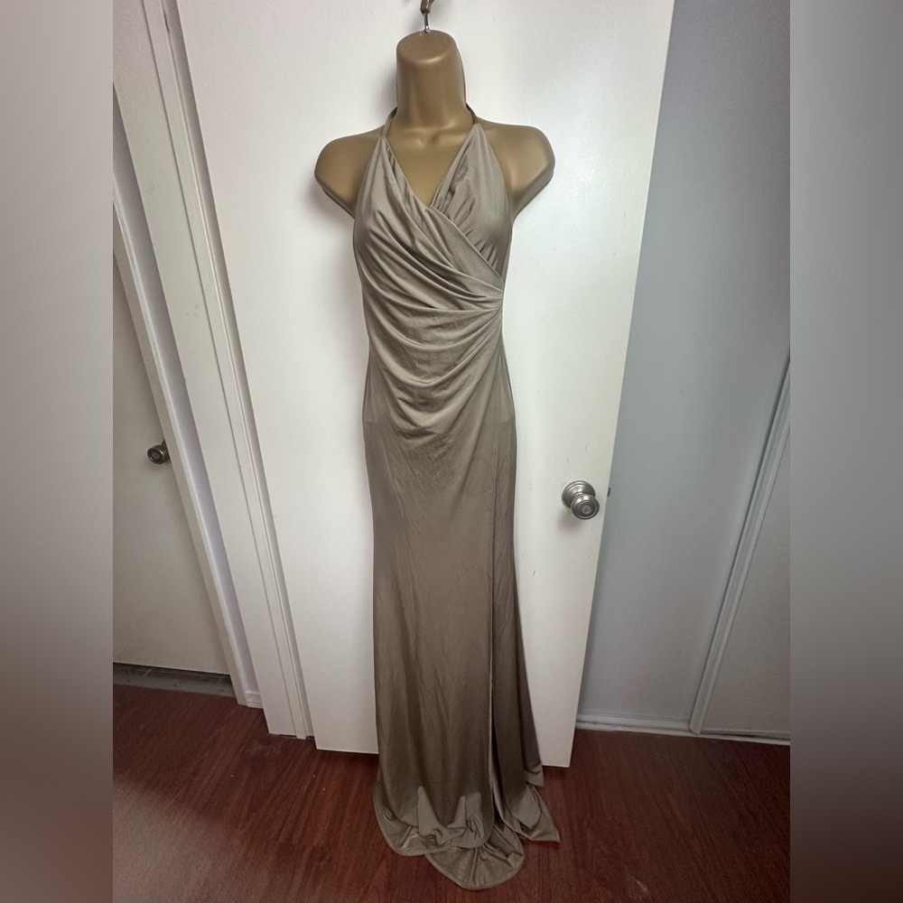 ABYSS BY ABBY Goldish/Champagne Built In Under Layer HiSlit Halter Neck Dress XS - Picture 2 of 16